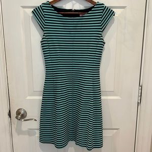 Lilly Pulitzer blue & aqua dress. Size small